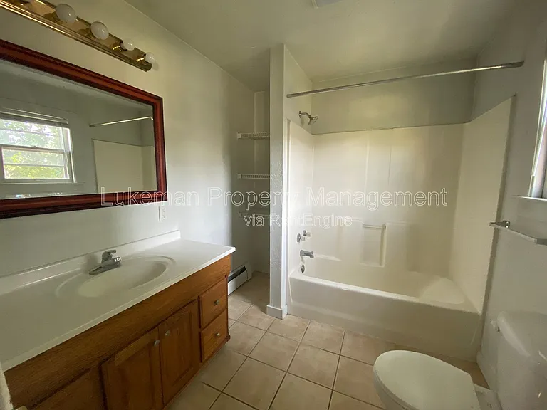 431 W Vine St — Photo 16