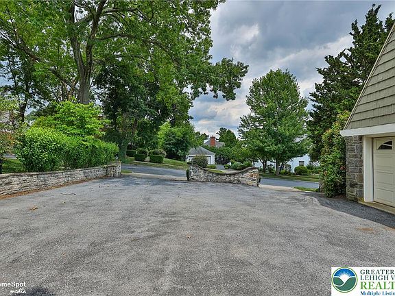 5th image of 2835 Parkway Blvd