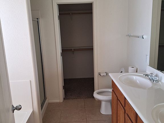 4th image of 1017 E Canyon Trl