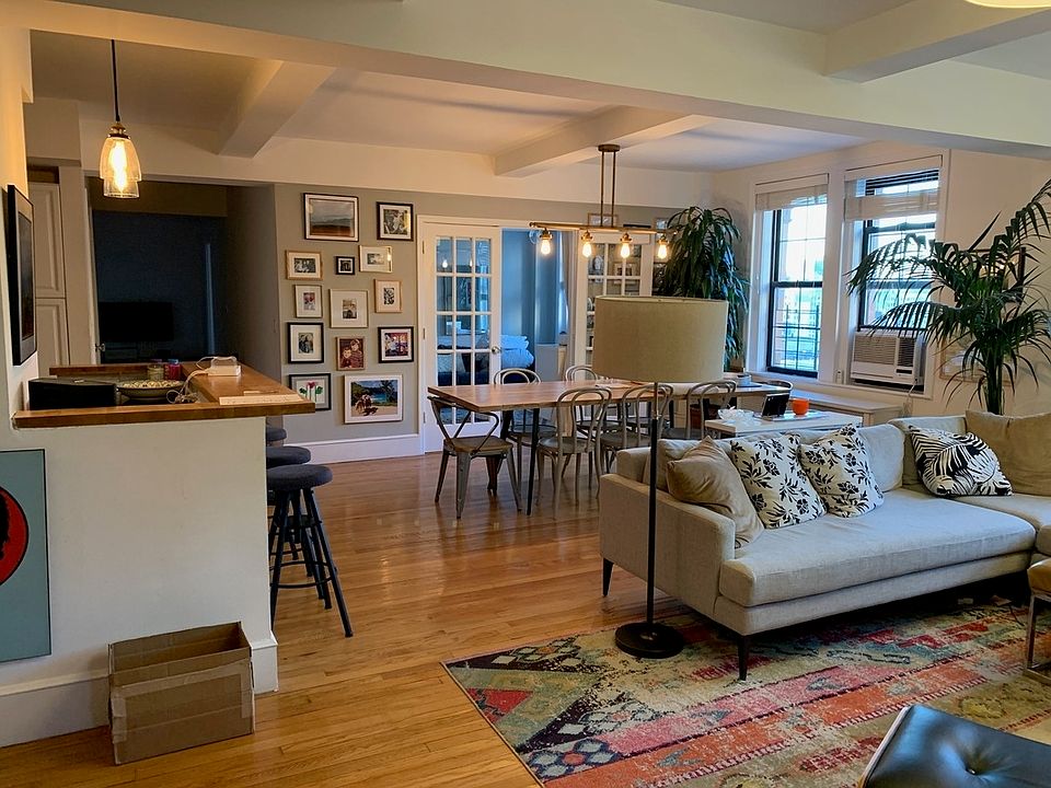 1st image of 50 W 72nd St APT 1701