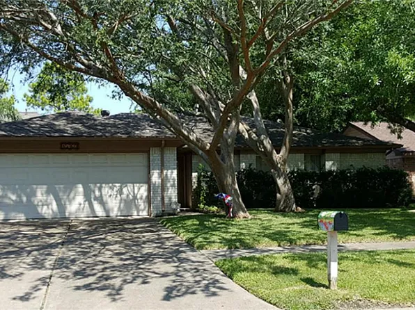 15707 Spring Forest Dr, Houston, TX 77059