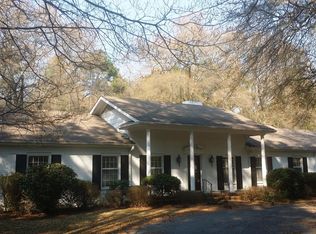 275 McKenzie Rd W, Pinehurst, NC 28374