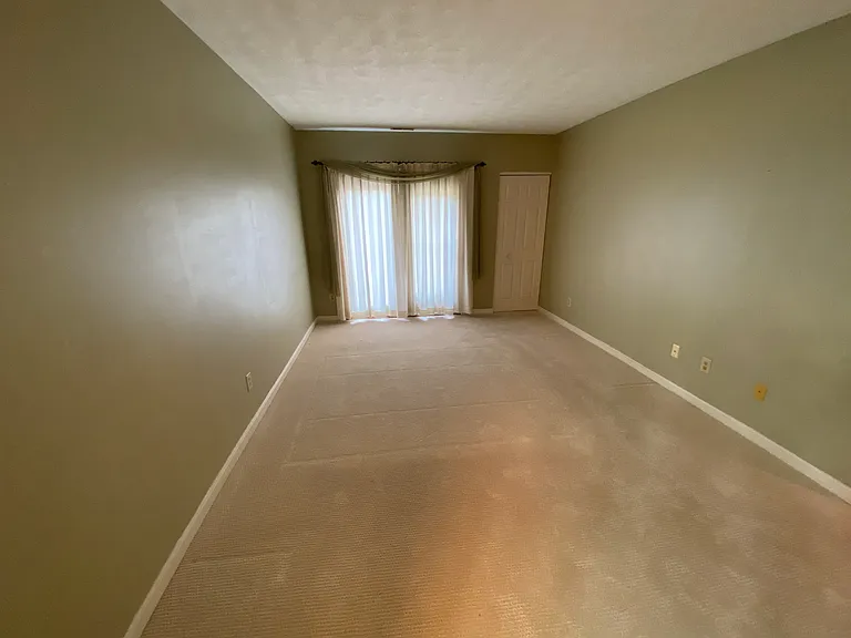 9992 Shamrock Ln — Photo 5