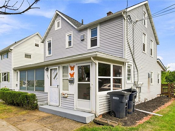 3rd image of 222 N Genesee St