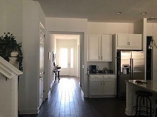 2nd image of 780 W Bayshore Dr