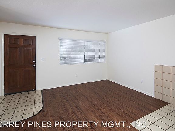 4th image of 1736 Hornblend St APT 4