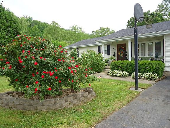 4th image of 44 N Travis Dr