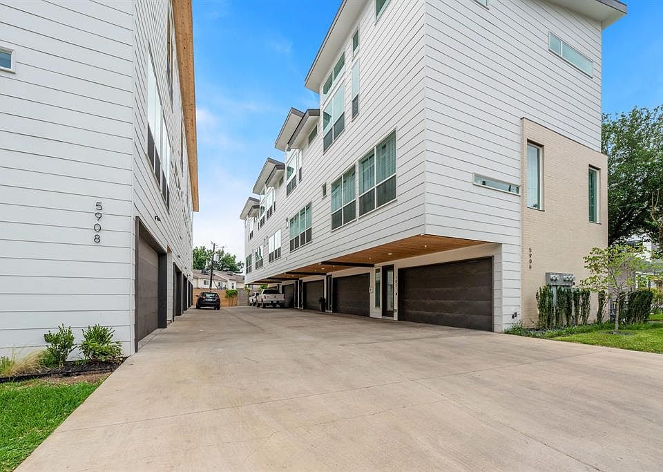 1st image of 5906 Lindell Ave Unit 102