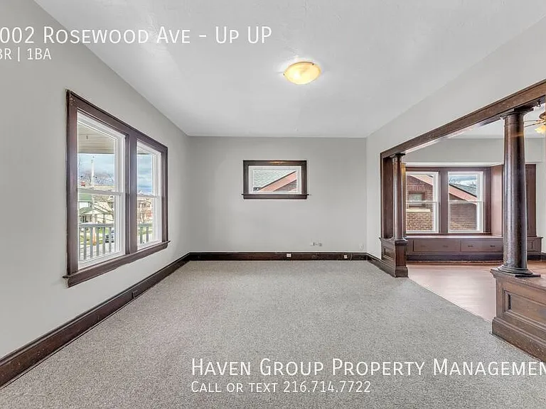 9002 Rosewood Ave #UP UP — Photo 9
