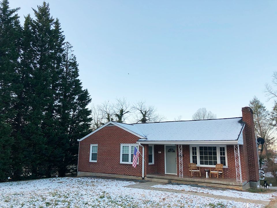 821 Red Lane
