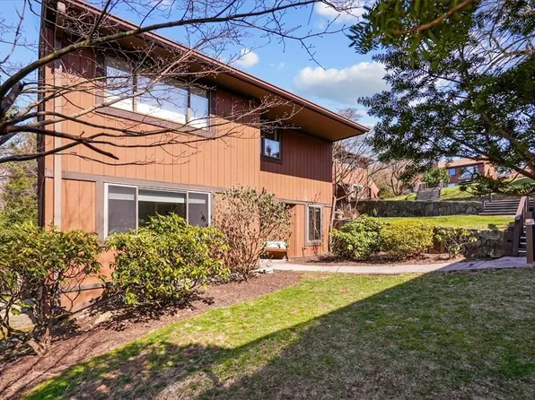 355 Martling Avenue, Tarrytown, NY 10591