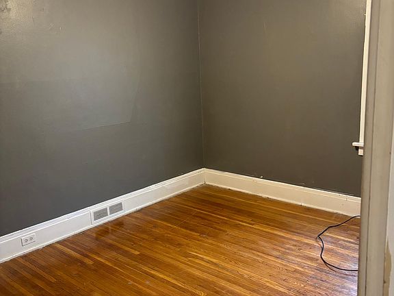 2nd image of 601 Winspear Ave