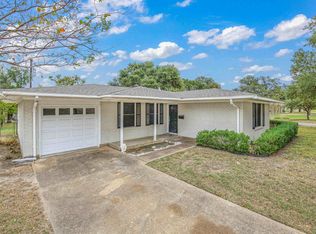 2003 Vinewood Dr, Bryan, TX 77802