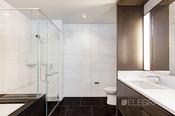 Rented by (Legacy) Elegran | media 16