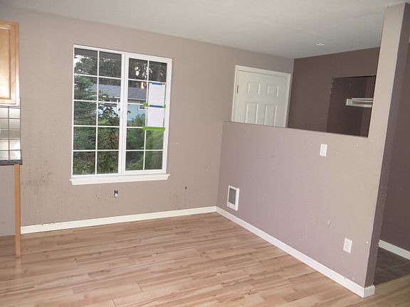 2nd image of 4603 132nd Pl NE