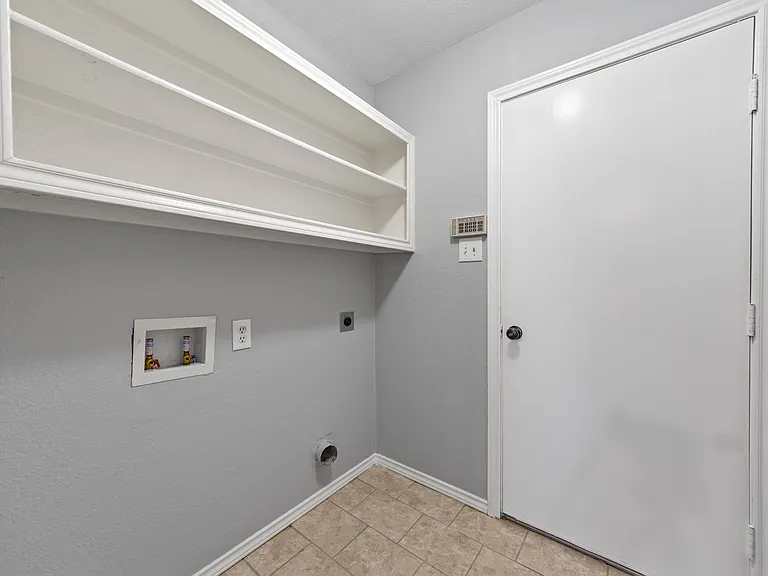 128 Overbrook Dr — Photo 4