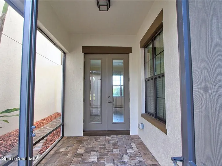 8810 Napolo Dr — Photo 12