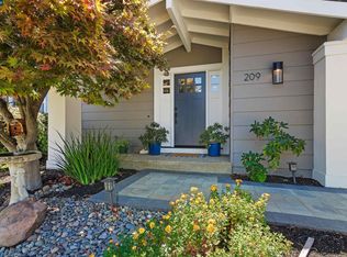 209 Mountaire Cir, Clayton, CA