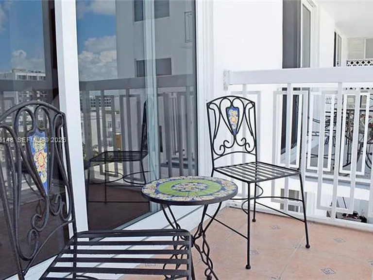 401 Ocean Dr #924 — Photo 17