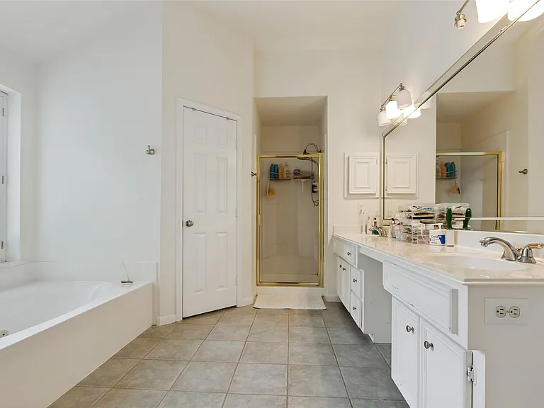 1734 Heddon Falls Dr — Photo 18