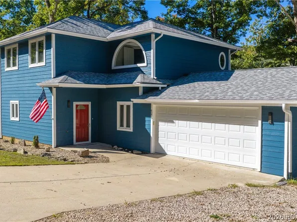 6279 Running Deer Rd, Osage Beach, MO 65065