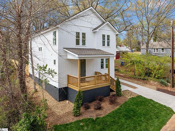 3rd image of 102 Hilton St