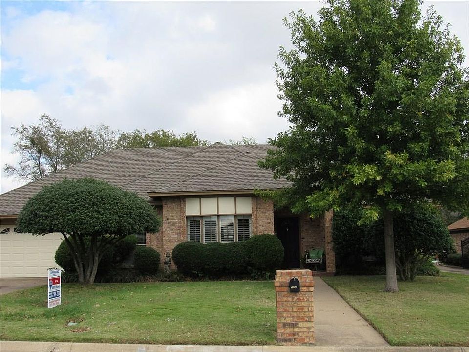 1st image of 1026 Kingston Dr