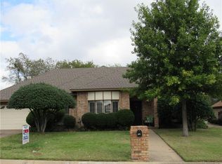 1026 Kingston Dr, Mansfield, TX 76063