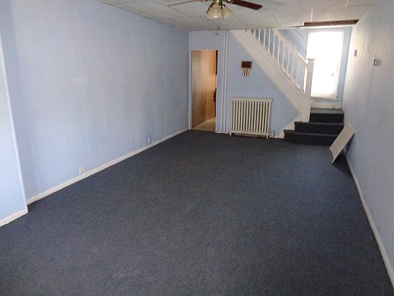 4th image of 415 Schiller Ave