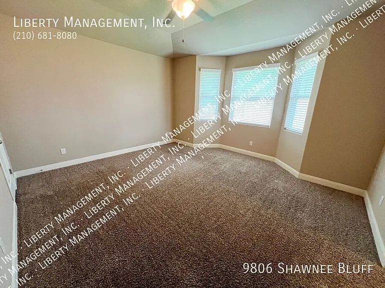 9806 Shawnee Blf — Photo 33
