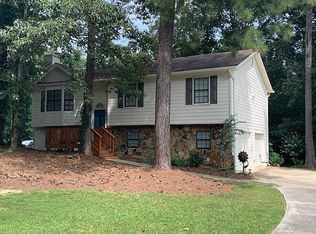 2535 Suncrest Ct, Buford, GA 30519