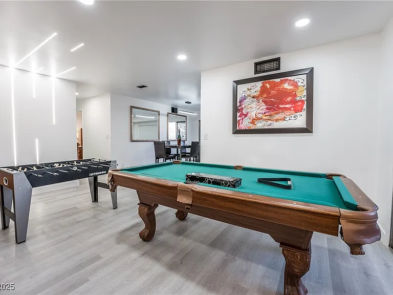 2364 Belvedere Dr — Photo 6