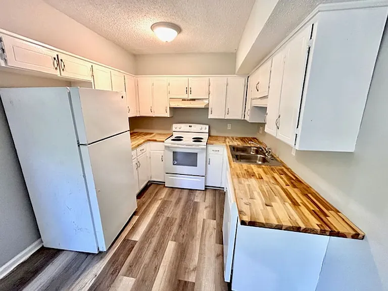 9024 Mahogany Row SE — Photo 15