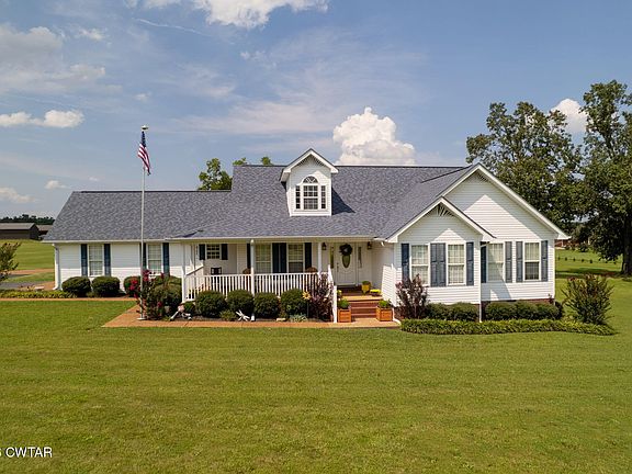 2nd image of 200 Kerr Farms Ln