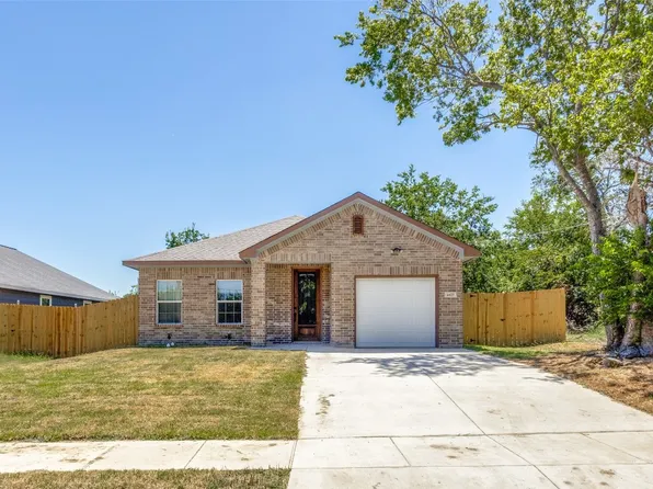 1427 Marshall St, Greenville, TX 75401