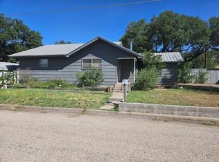 413 E Plum St, Sonora, TX 76950