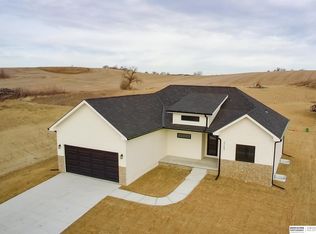 3103 Mulberry Dr, Blair, NE 68008