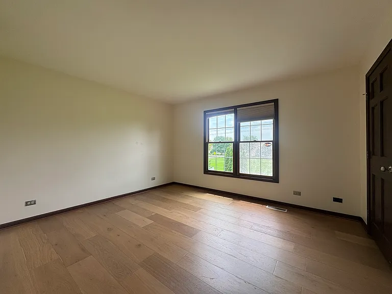 1108 Hollingswood Ave — Photo 9