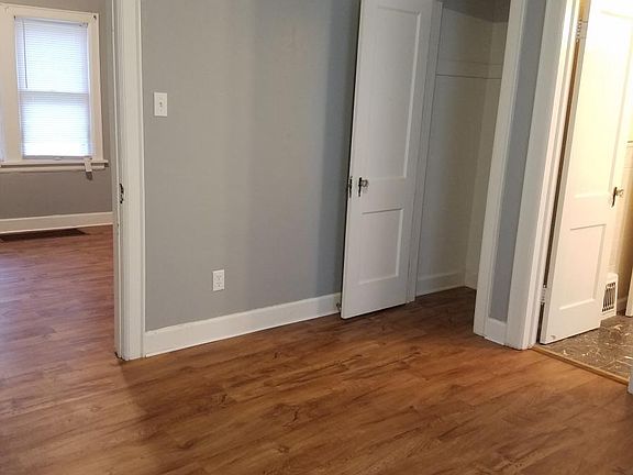 1st bedroom