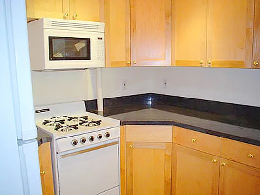 Rented by Chartwell Forest Hills Realty | media 4