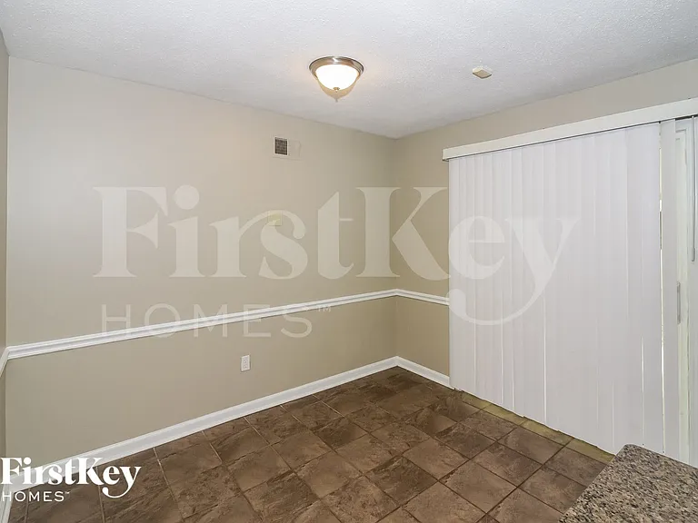 6047 Tiffany Rd — Photo 10