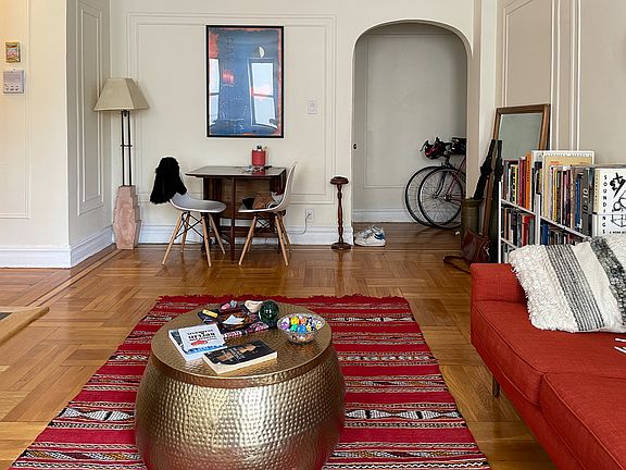 2nd image of 2710 Newtown Ave APT 4C