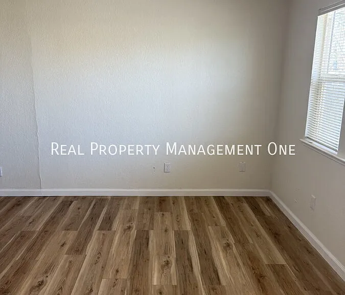 161 Sunrise Dr — Photo 8