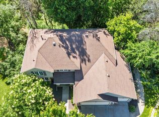2839 Carver Park Cir, Woodbury, MN 55125