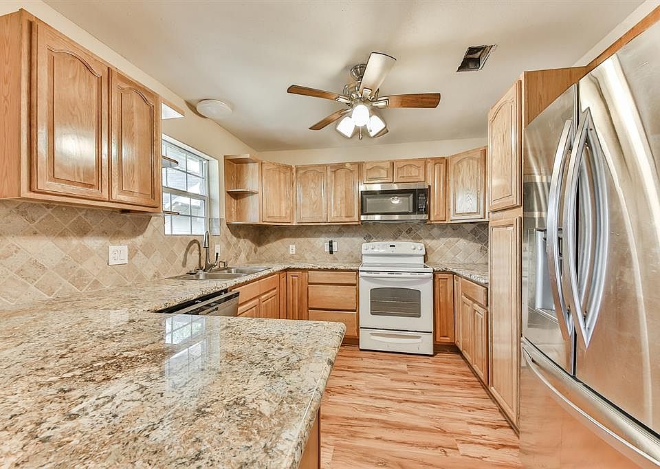 1st image of 3631 W Meadow Ln