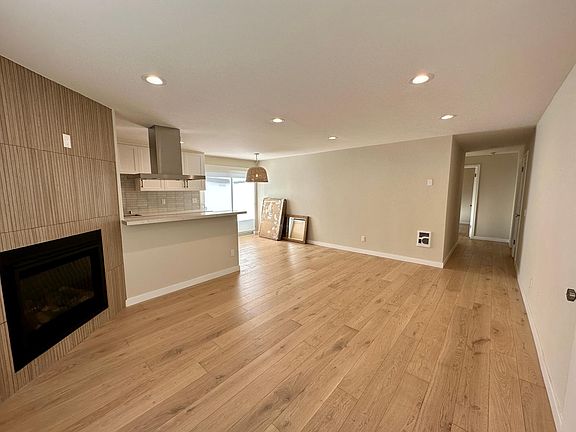 3rd image of 428 Hill St APT 12