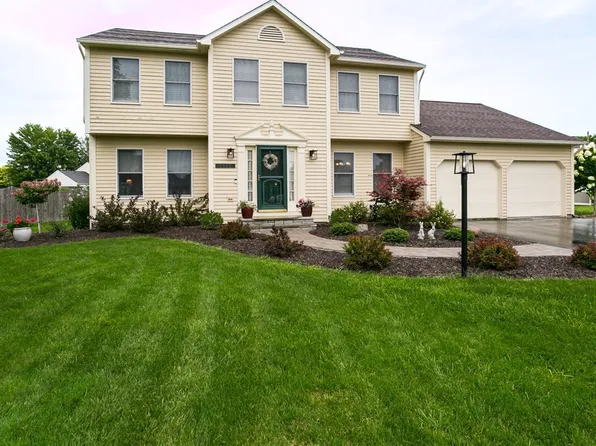 5815 Calico Cir, East Syracuse, NY 13057