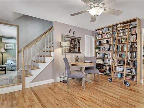 3rd image of 25 Southside Dr