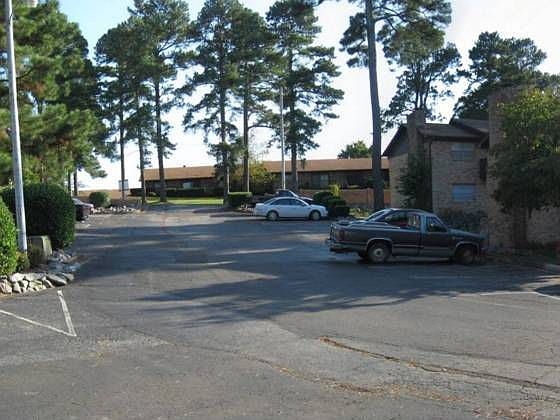 1st image of 125 Carl Dr APT 53