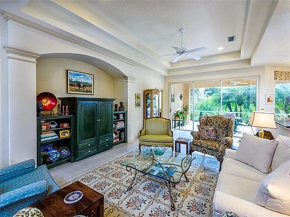 5th image of 9096 Willowbrook Dr